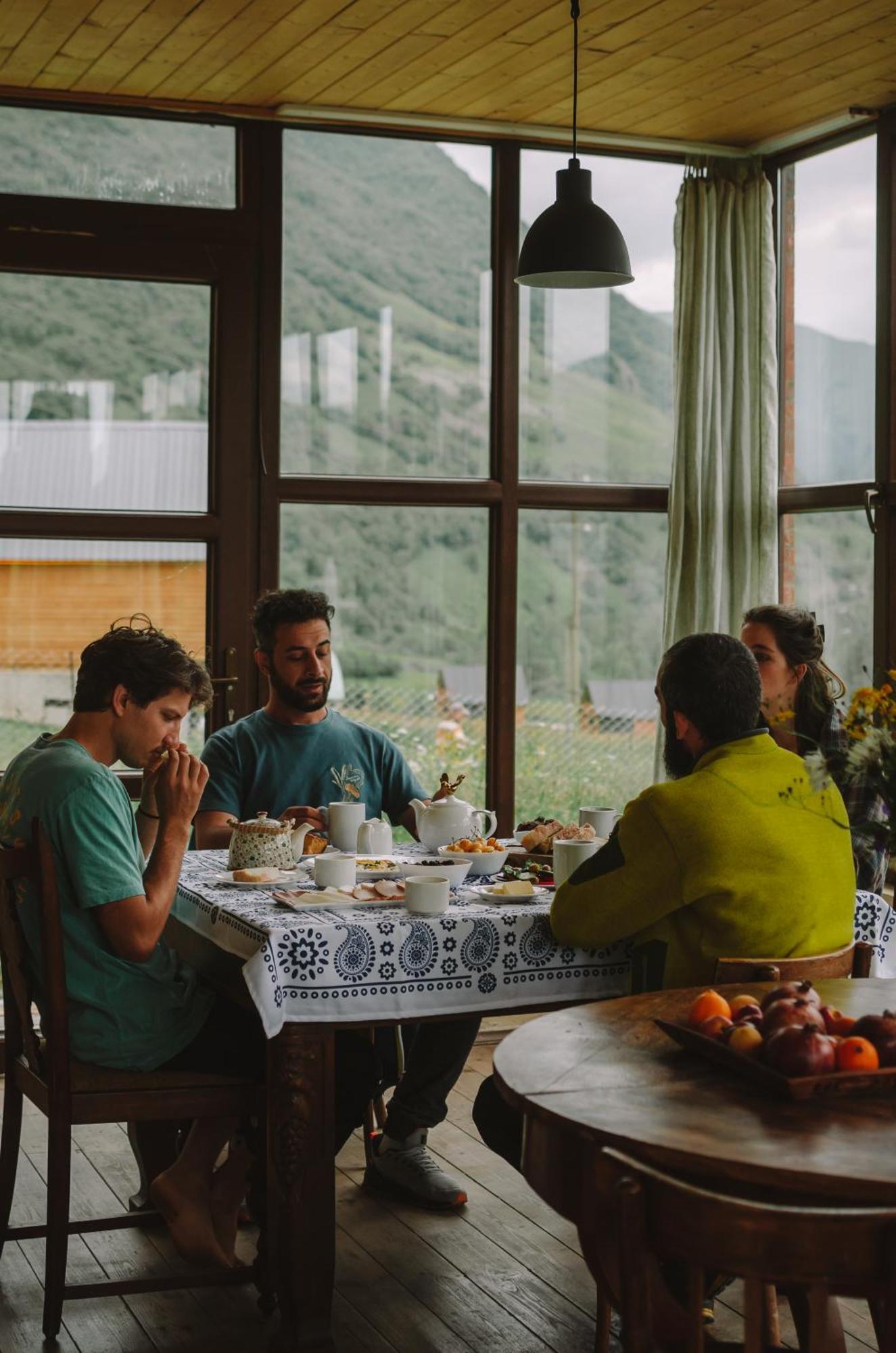 Arte In Kazbegi Ξενοδοχείο Εξωτερικό φωτογραφία