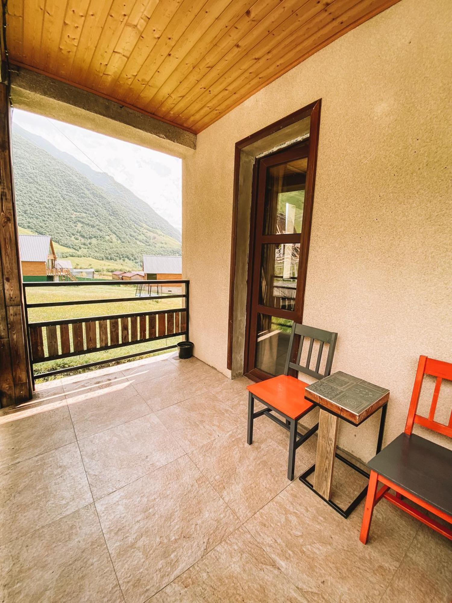 Arte In Kazbegi Ξενοδοχείο Εξωτερικό φωτογραφία